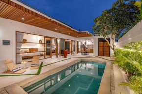 Cosy 2bd Chic Villa with Private Pool - Central Location